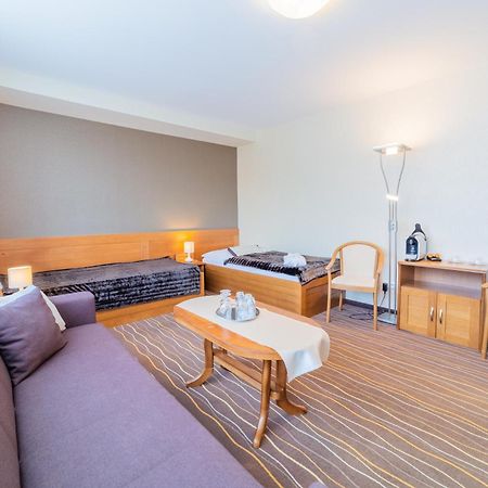 Kontakt Wellness Hotel Tatranská Lomnica Esterno foto