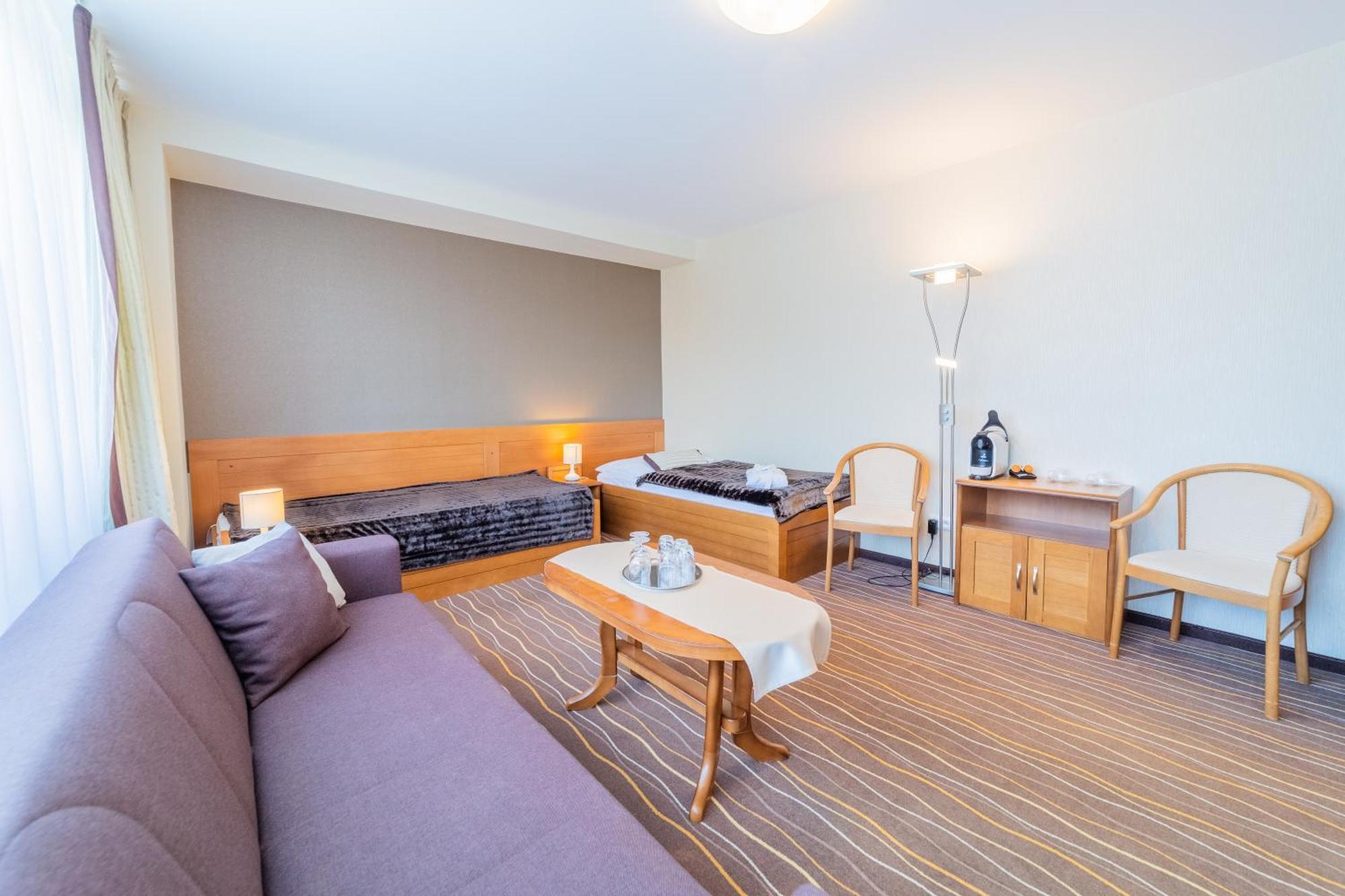 Kontakt Wellness Hotel Tatranská Lomnica Esterno foto
